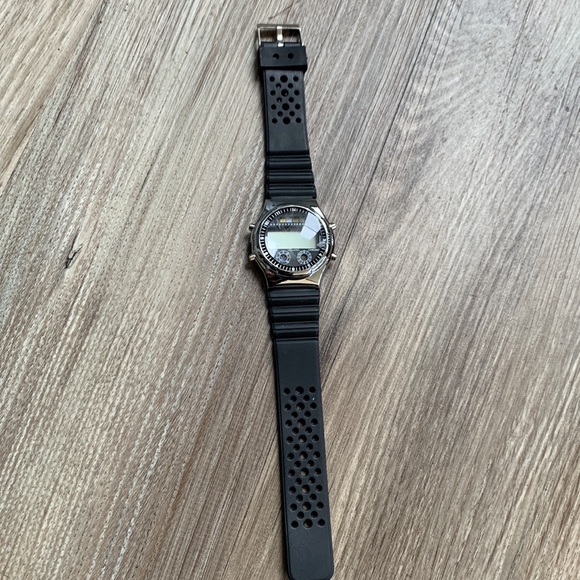 Digital Wrist Watch multi functional Vintage Wristwatch collectible - Picture 4 of 8